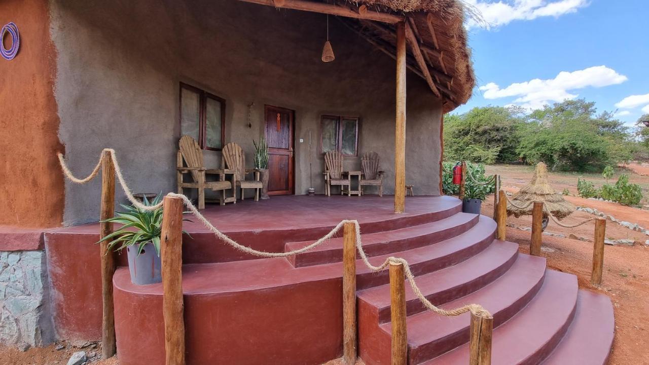Africa Safari Maasai Boma Villa Serengeti Exterior foto