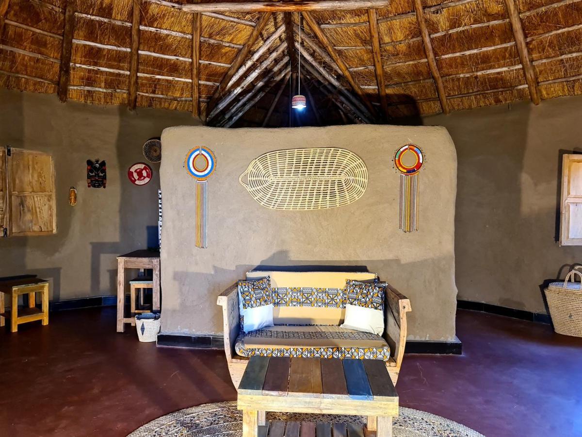Africa Safari Maasai Boma Villa Serengeti Exterior foto