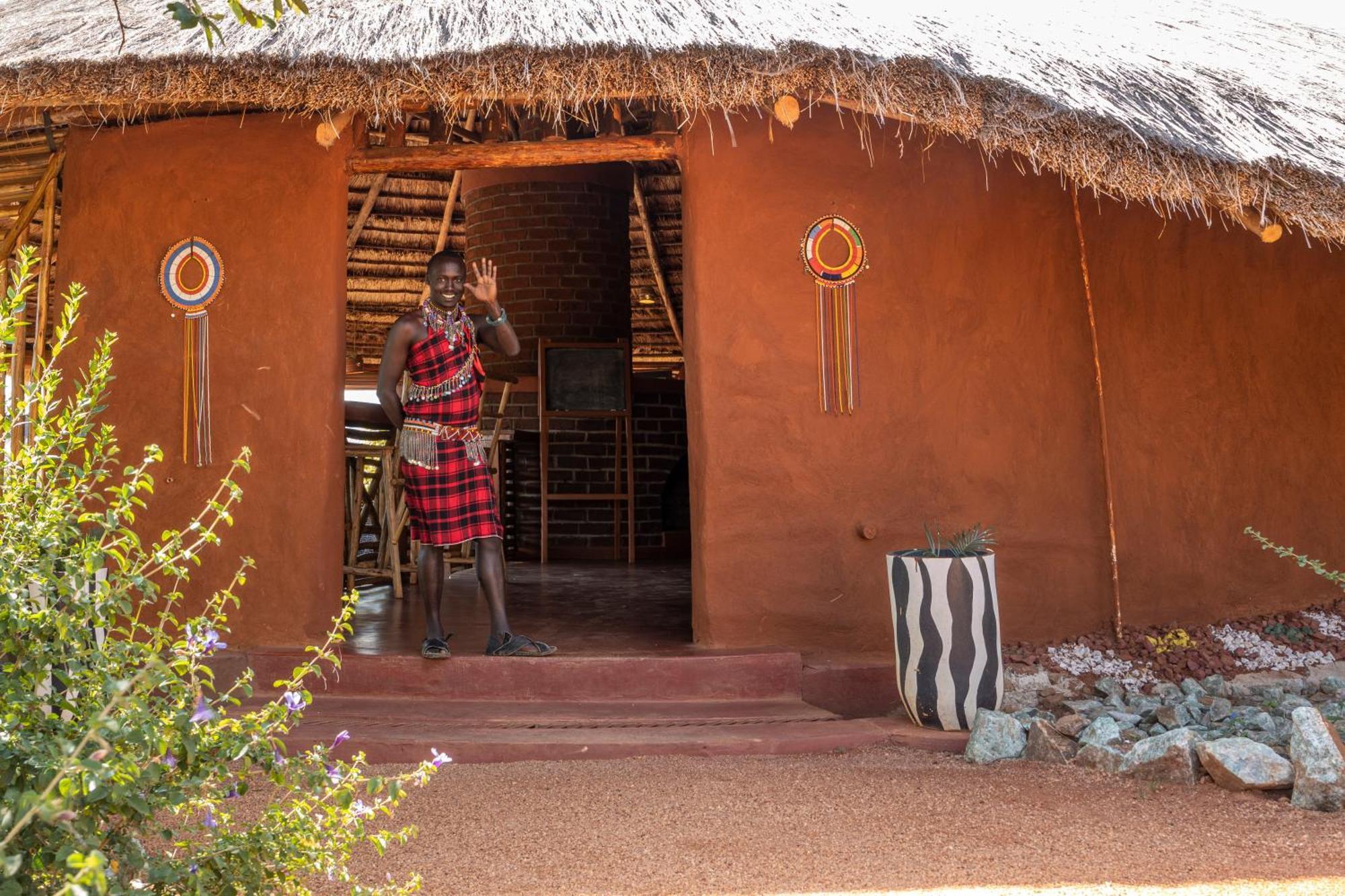 Africa Safari Maasai Boma Villa Serengeti Exterior foto